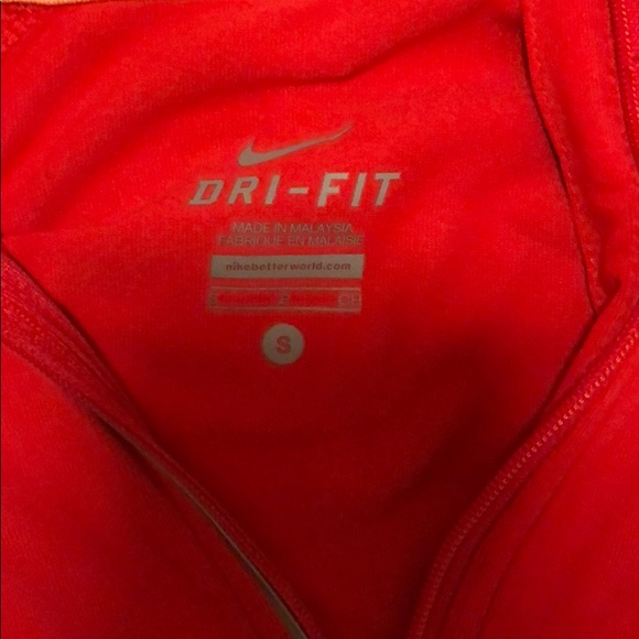 Nike DriFit quarter zip. Size S - Picture 2 of 2
